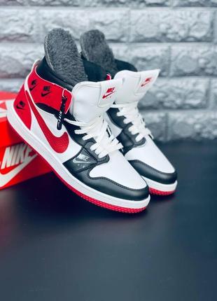 Мужские кроссовки nike air jordan 1 retro high red black / найк аир джордан 1 ретро высокие красные с черной4 фото