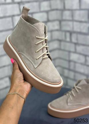 Жіночі замшеві демісезоні ботинки