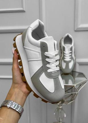 Невероятные женские кроссовки migra white