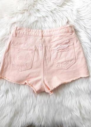 Нежно-розовые шорты, мом, джинсовые шорты, шорты с рваностями,3 фото