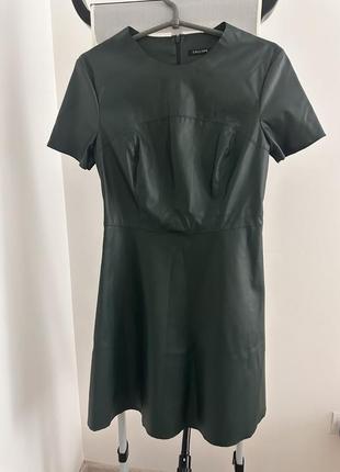 Платье из эко-кожи в темно-зеленом оттенке calliope3 фото