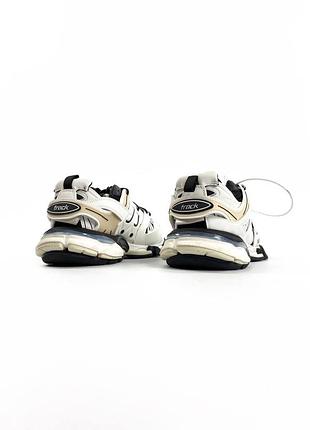 Кроссовки в стиле balenciaga track3 фото