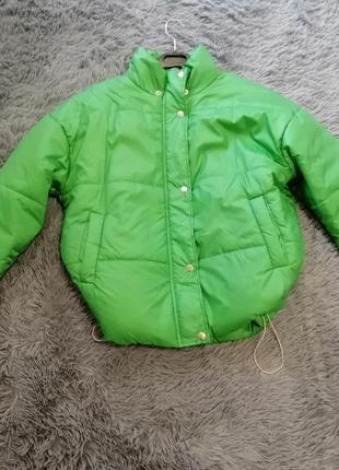 Ярко - зелёная куртка демисезон яскраво-зелена куртка демісезон1 фото