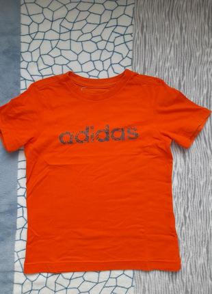 Футба adidas