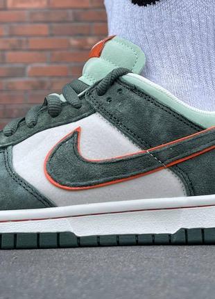 Новинка! замшевые кроссовки nike sb dunk low light bone sole3 фото