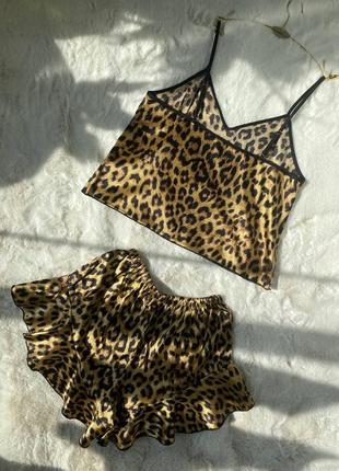 Комплект для дома пижамка шелк майка-топ и шорты мини с рюшами леопард9 фото