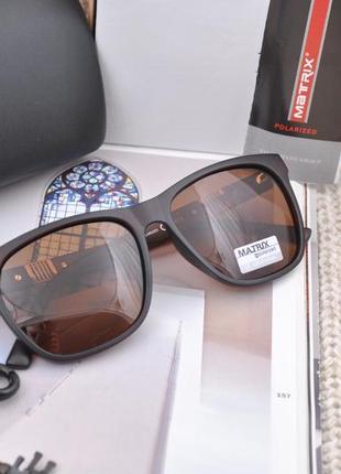 Фирменные мужские солнцезащитные очки matrix polarized mt85749 фото