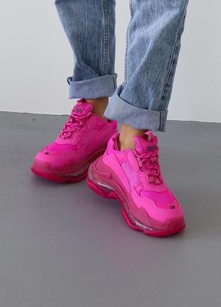 Жіночі кросівки balenciaga triple s neon pink 36-408 фото