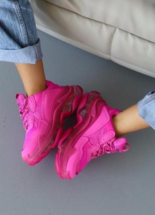 Жіночі кросівки balenciaga triple s neon pink 36-402 фото