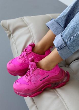 Жіночі кросівки balenciaga triple s neon pink 36-407 фото