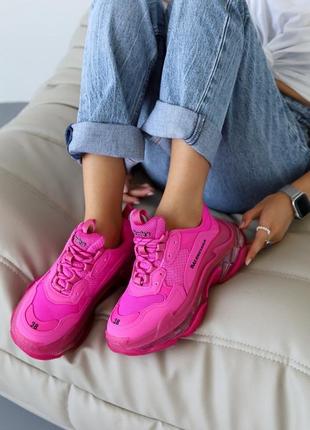 Жіночі кросівки balenciaga triple s neon pink 36-409 фото