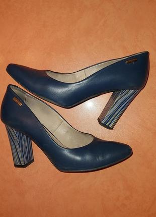 Туфли р. 37 kordel польша кожаные синие лодочки на каблуке женские2 фото