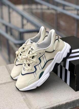 Женские кроссовки adidas ozweego milk white