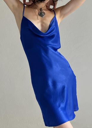 Яскраво синя міні сукня у білизняному стилі від bershka3 фото