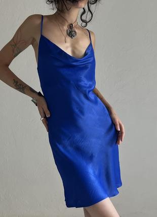 Яскраво синя міні сукня у білизняному стилі від bershka1 фото