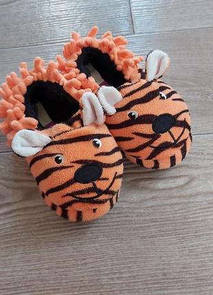 Комнатные тапки