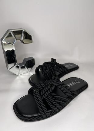 Плетені чорні шльопанці на плоскій підошві, кежуал тапочки як у zara 🔥6 фото