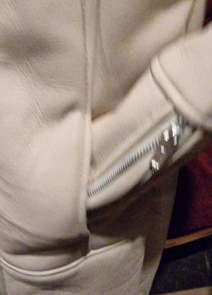 Теплая куртка дубленка с капюшоном, удлиненная дубленка из экокожи6 фото