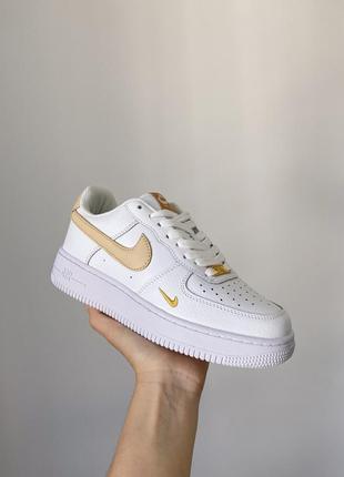 Жіночі кросівки / женские кроссовки nike air force 1 low mini swoosh beige