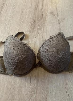 Бюстгальтер