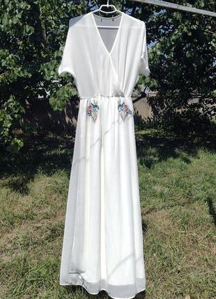 Красивое белое длинное платье zara с вышивкой2 фото