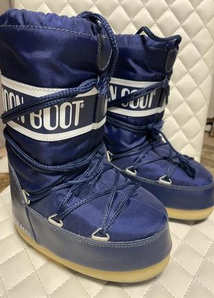 Moon boots original