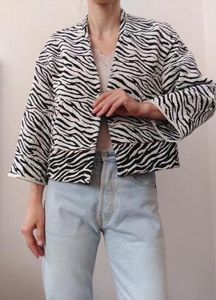 Укороченный пиджак хлопок жакет зебра хлопковый пиджак zara блейзер зебра хлопок укороченный жакет пиджак оверсайз жакет черный пиджак8 фото