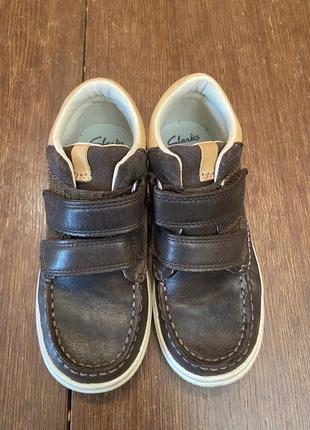 Легкие кожаные ботинки clarks 28 см (18 см)2 фото