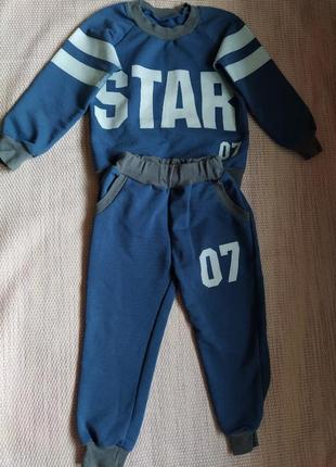 Спортивный костюм на мальчика 2-3 года