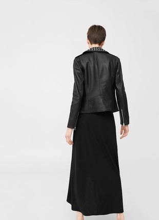 Шкіряна жіноча косуха, куртка з шипами, заклепками xs, s mango оригінал2 фото