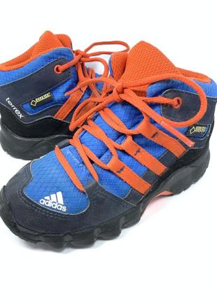 Кроссовки adidas terrex