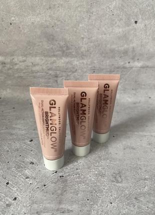 Glam glow - brightmudtm dual-action exfoliating treatment - отшелушивающее средство двойного действия4 фото