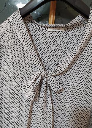 Шикарная блуза с завязкой бантом в мелкий принт от promod,p. l-xl2 фото