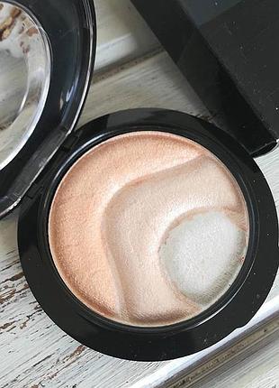 Брoнзер-хайлайтер для лица mac mineralize skinfinish poudre de finition