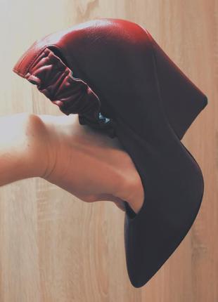 Isabel marant туфли винного цвета с оригинальным каблуком1 фото