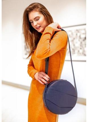 Кожаная женская круглая сумка-рюкзак maxi темно-синяя сумка кожаная премиум класса через плече