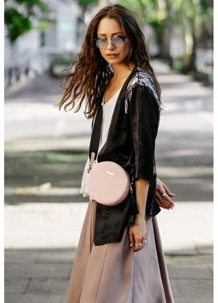 Модна жіноча сумка кроссбоди кругла з натуральної шкіри кругла шкіряна жіноча сумочка tablet рожева9 фото