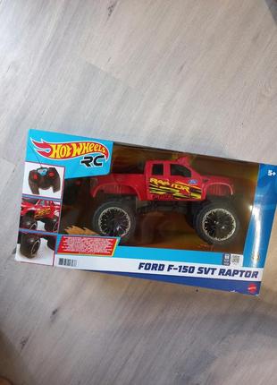 Повреждена упаковка hot wheels машинка на радиоуправлении форд remote control truck red ford f-150 rc у