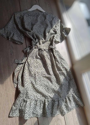Платье на запах с оборками2 фото
