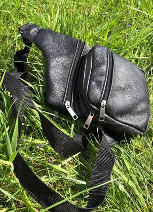 Мужская сумка из натуральной кожи, тактическая сумка - мессенджер черная, тактическая сумка на грудь5 фото
