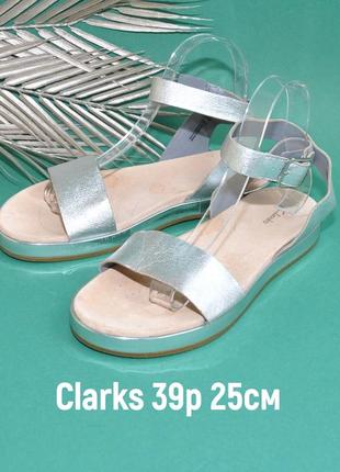 Красивые кожаные босоножки clarks1 фото