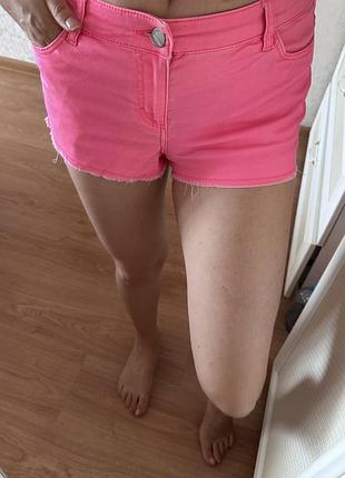 Шорти divided 4