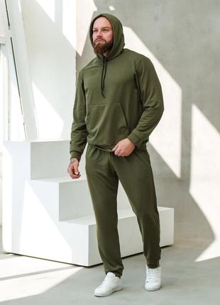 Базовий спортивний костюм з капюшоном