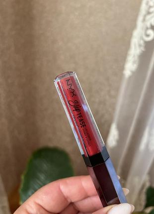 Лаковая помада для губ nyx slip tease full lip lacquer2 фото