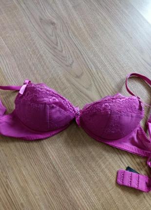 Бюстгальтер левчик пуш-ап