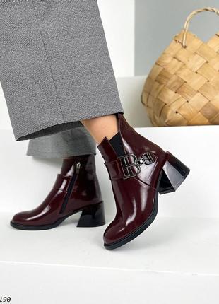 Ботильйони з натуральної шкіри та замші жіночі на підборах