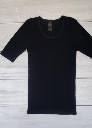 Новая красивая черная мягкая стрейчевая футболка с кружевом м6 фото