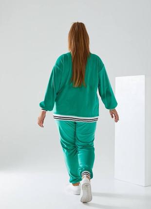 Зелений велюровий костюм7 фото