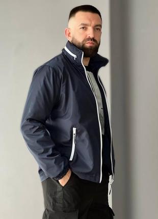 Вітровка чоловіча