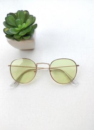Салатовые очки унисекс